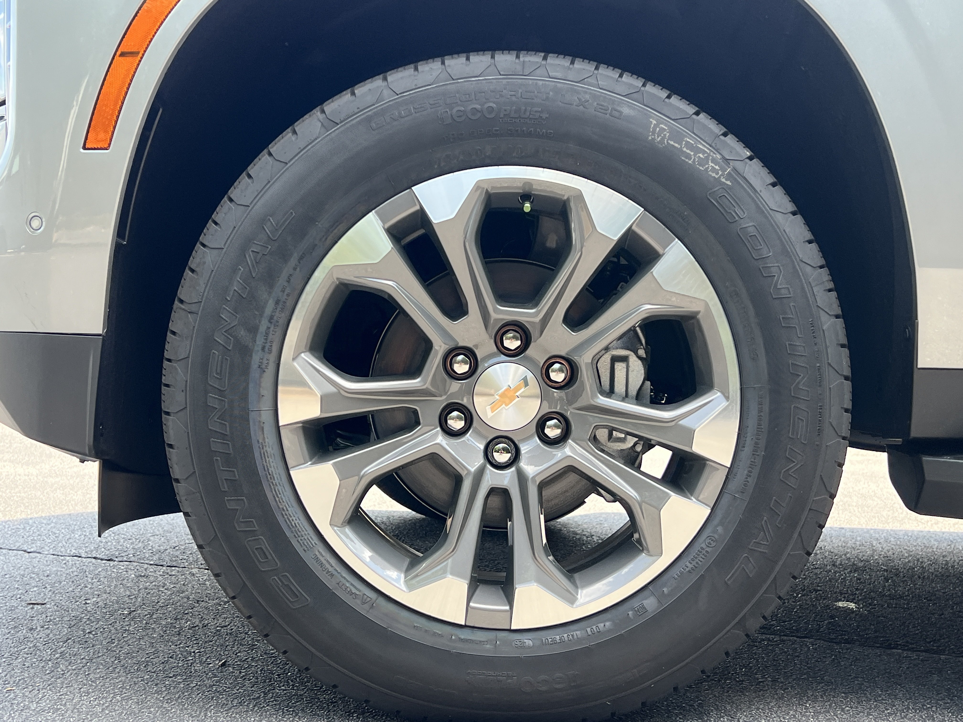 New 2026 Chevrolet Tahoe LS AWD/4WD image 38