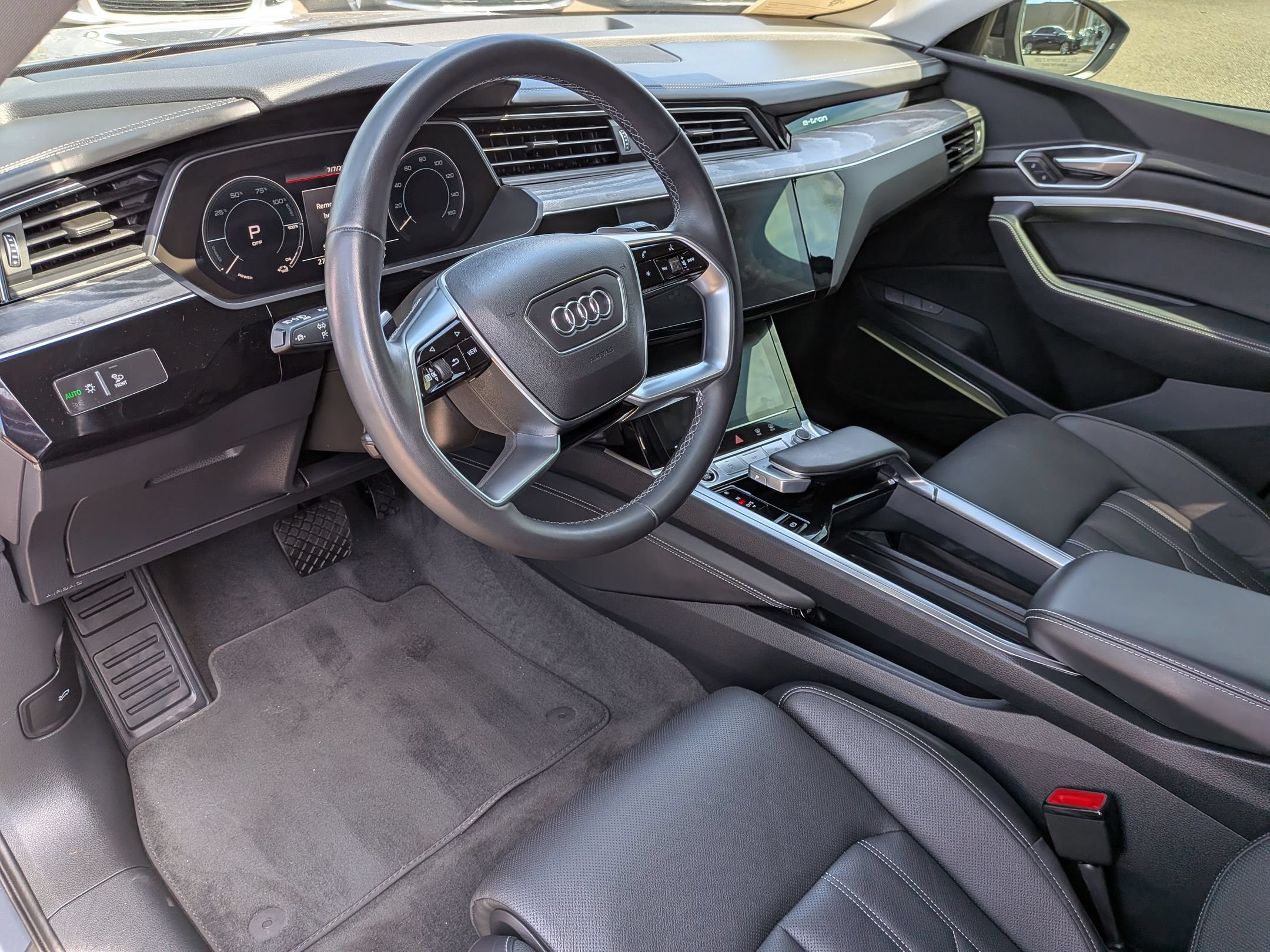 Used 2024 Audi Q8 e-tron Prestige w/ Prestige Package AWD/4WD image 12