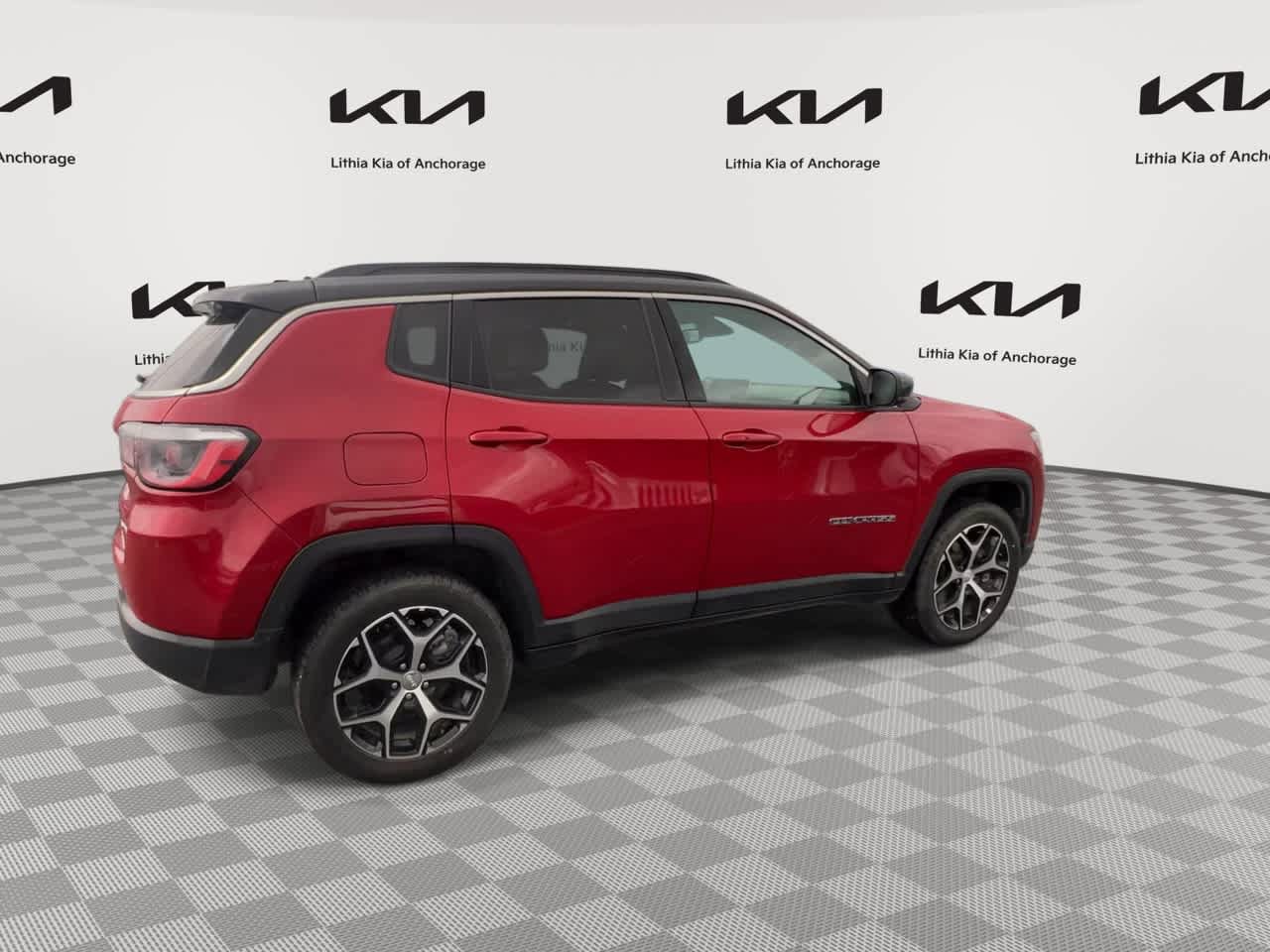 Used 2024 Jeep Compass Limited AWD/4WD image 7