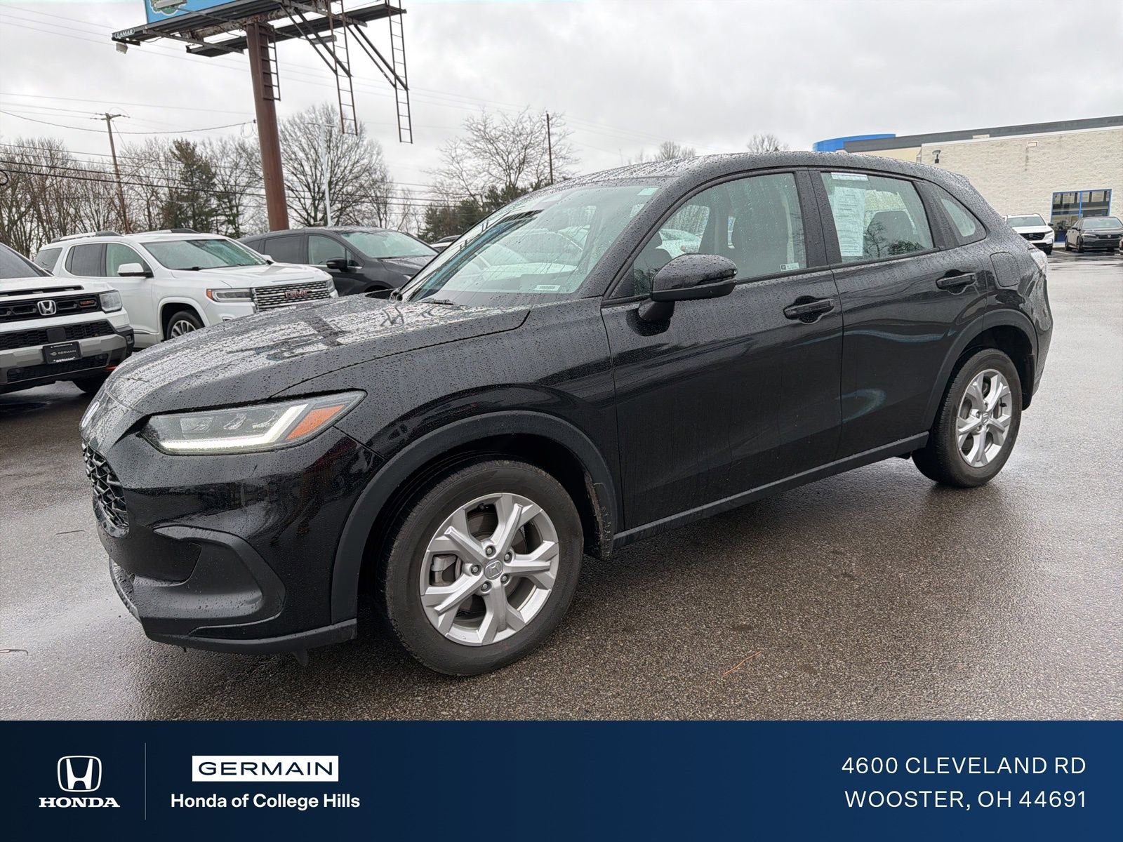 Used 2023 Honda HR-V LX image 1