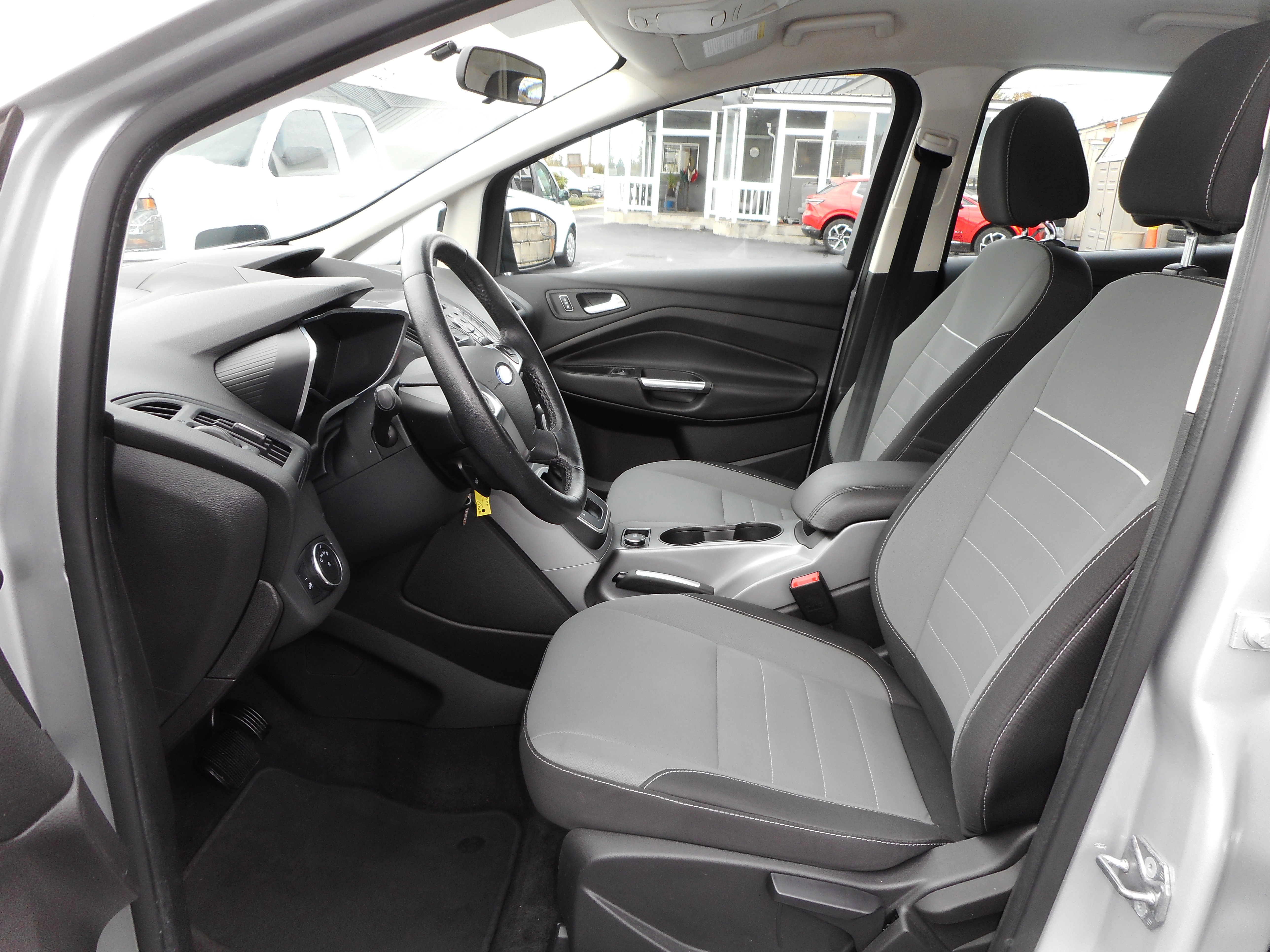 Used 2015 Ford C-MAX SE image 12