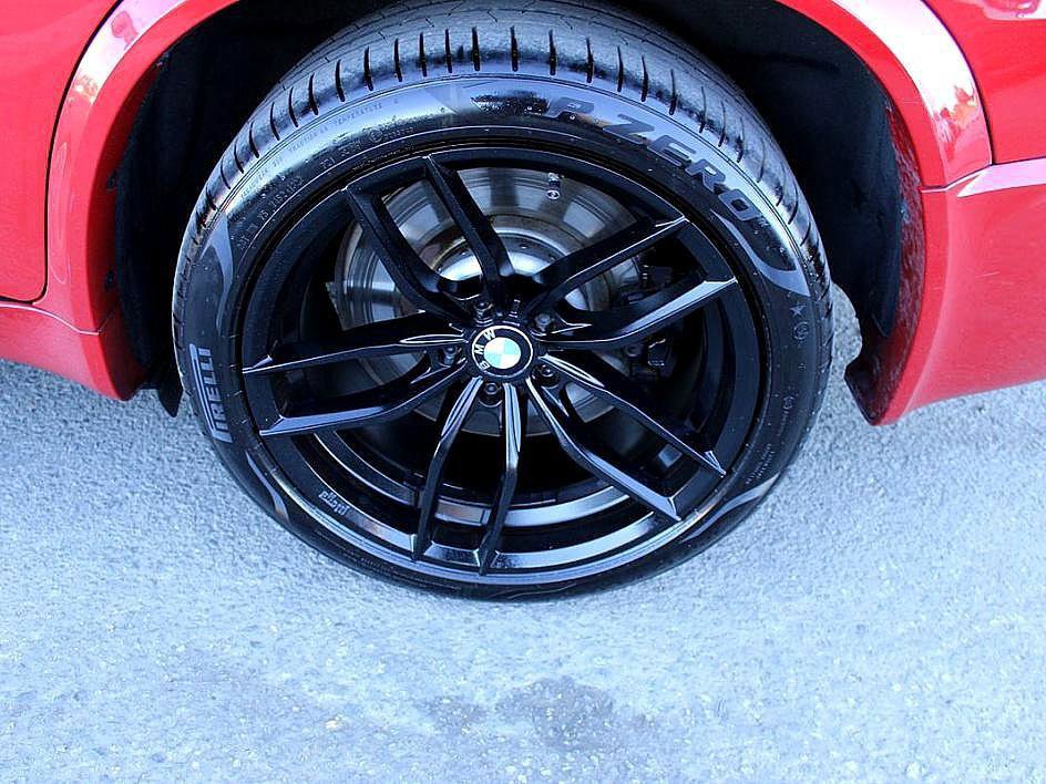 Used 2012 BMW X5 M image 6