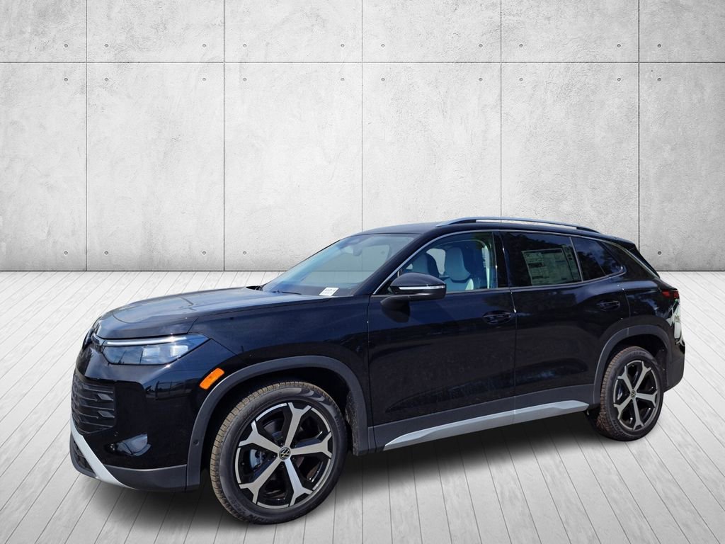 New 2025 Volkswagen Tiguan SE image 1