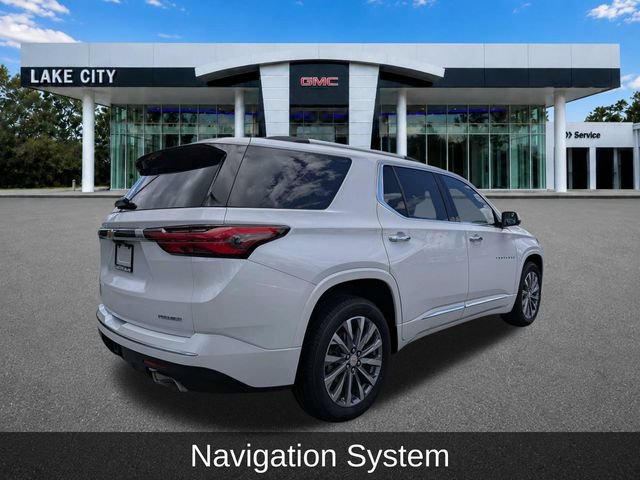 Used 2023 Chevrolet Traverse Premier FWD image 4