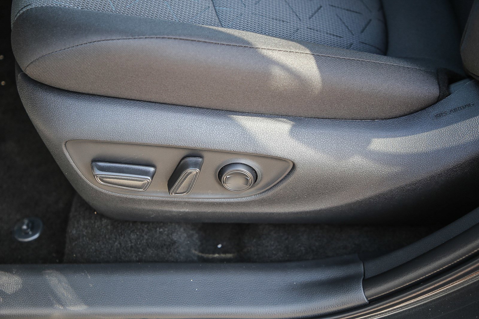 New 2025 Toyota RAV4 XLE image 23