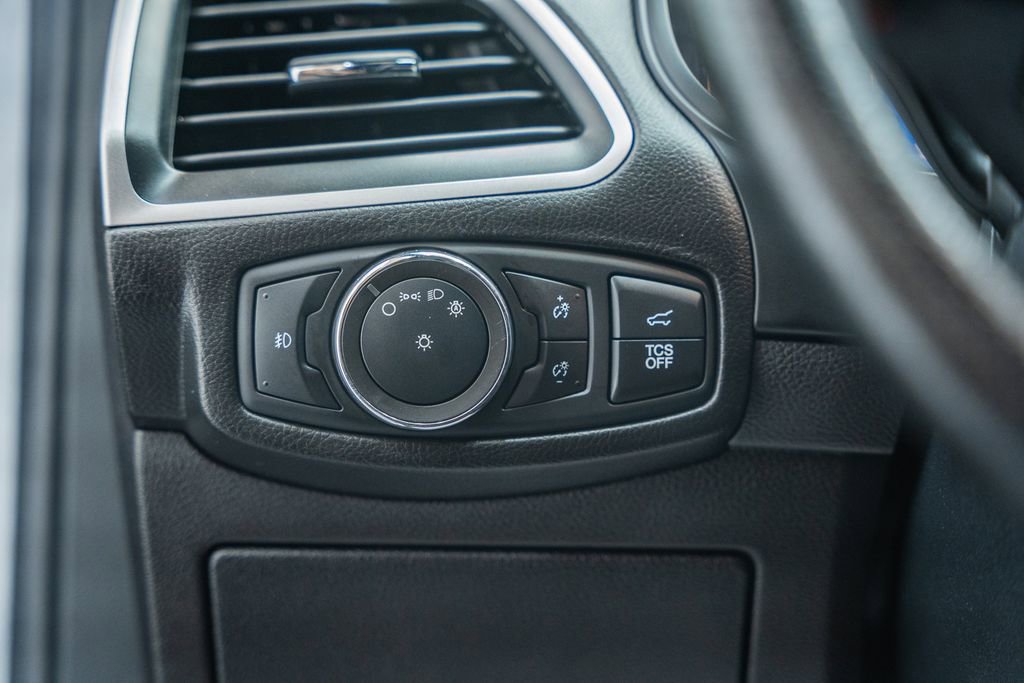 Used 2022 Ford Edge ST-Line image 42