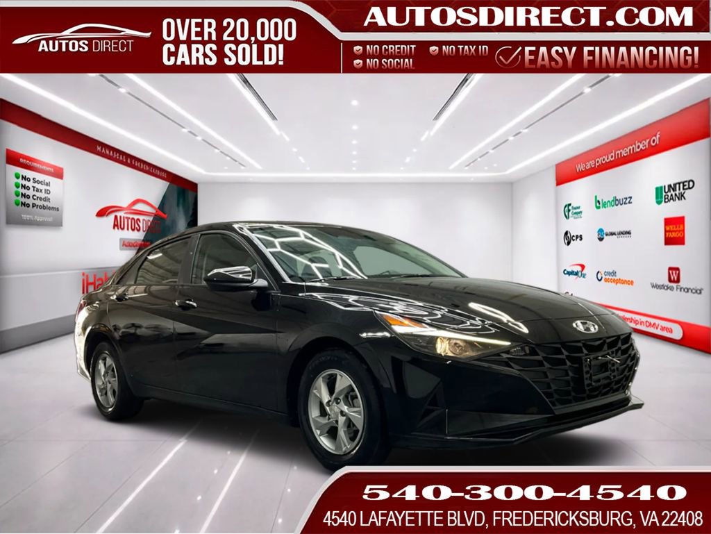 Used 2021 Hyundai Elantra SE w/ Cargo Package