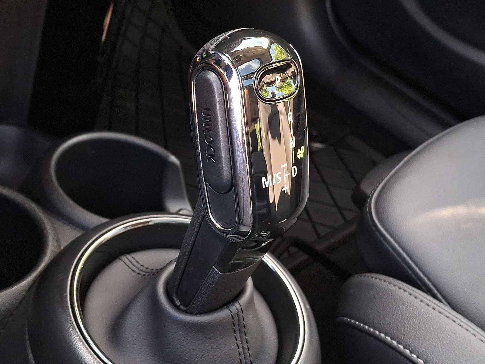 Certified 2024 MINI Cooper S FWD image 13