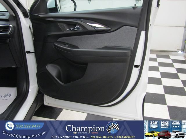 Certified 2023 Chevrolet TrailBlazer LT FWD image 33