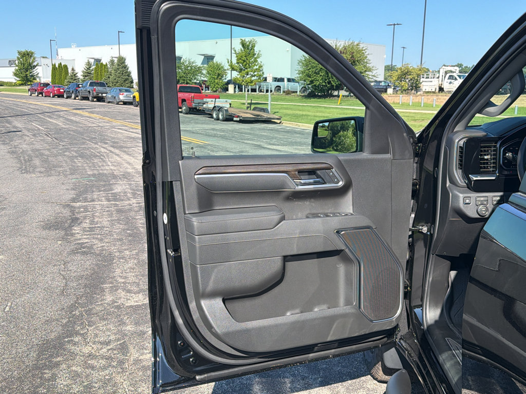 New 2026 Chevrolet Silverado 1500 RST w/ RST Select Package AWD/4WD image 10