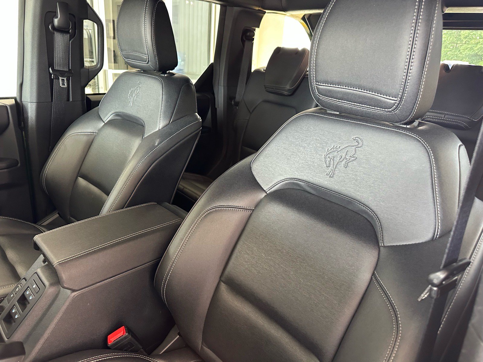 Certified 2025 Ford Bronco Badlands AWD/4WD image 21