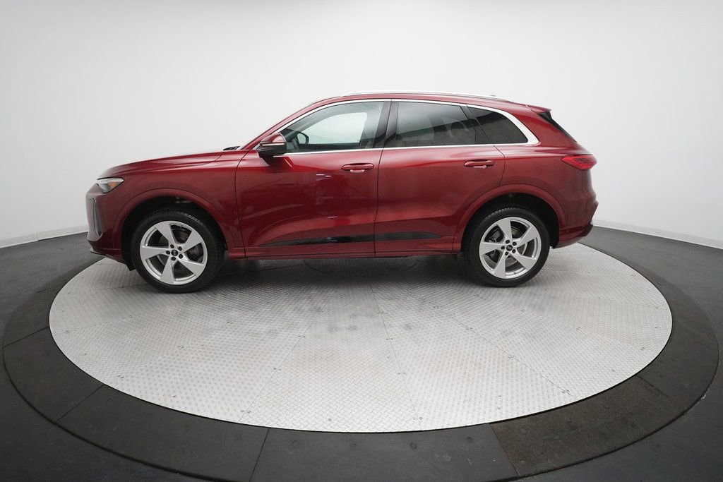 Certified 2025 Audi Q5 Premium Plus w/ Premium Plus image 7