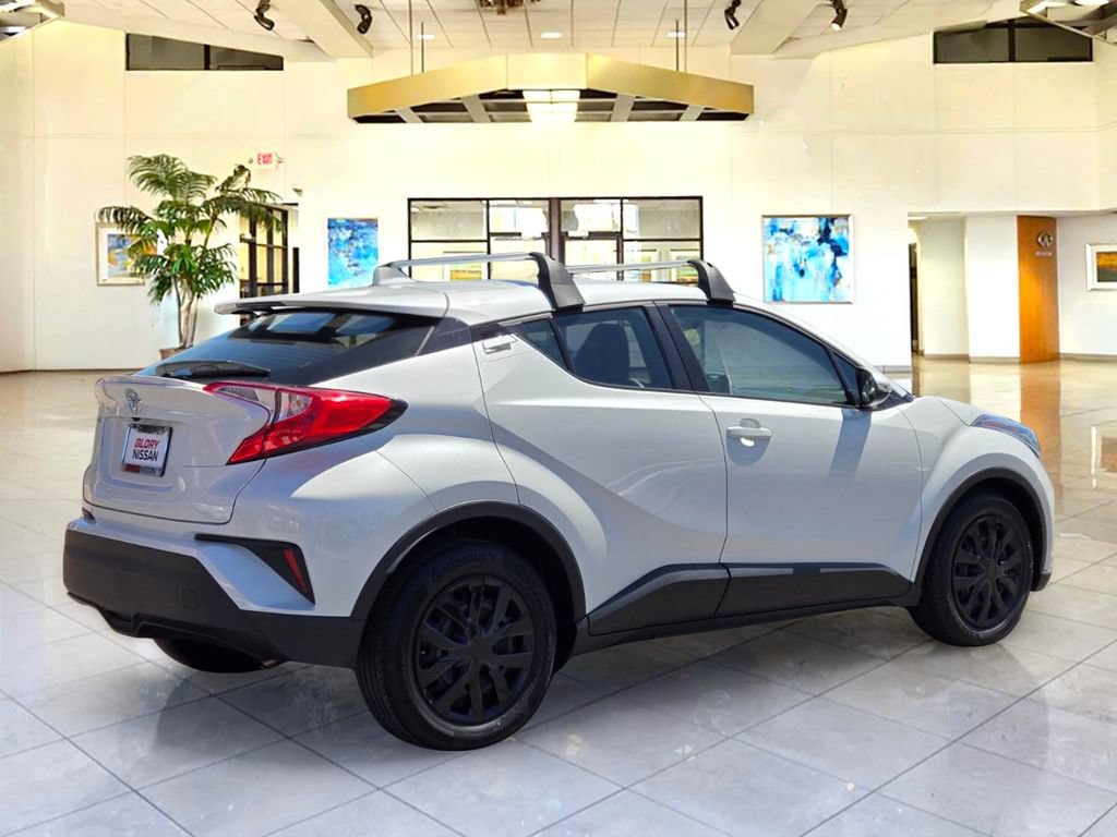 Used 2021 Toyota C-HR LE FWD image 5