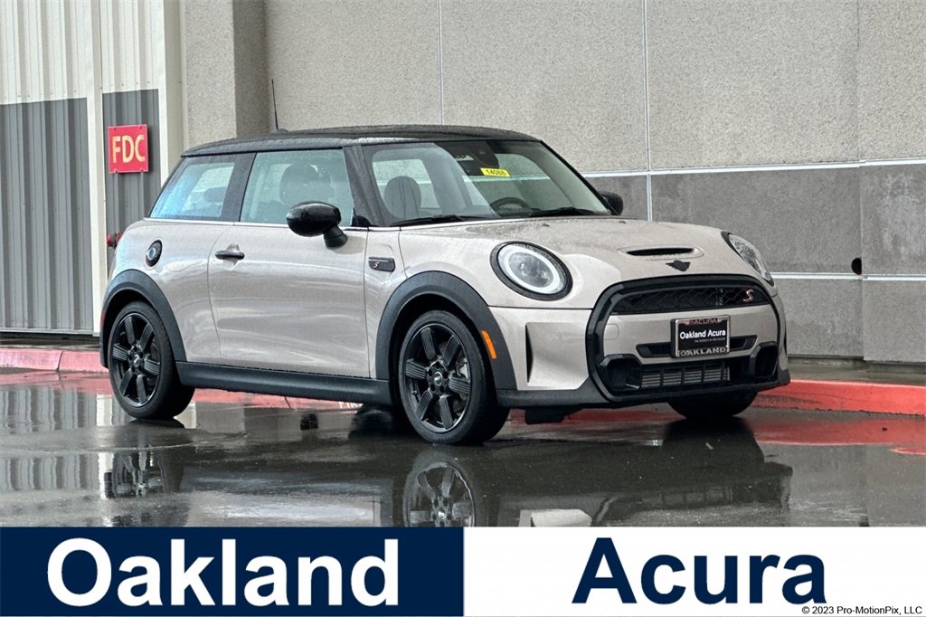Used 2023 MINI Cooper S w/ Signature Upholstery Package image 1