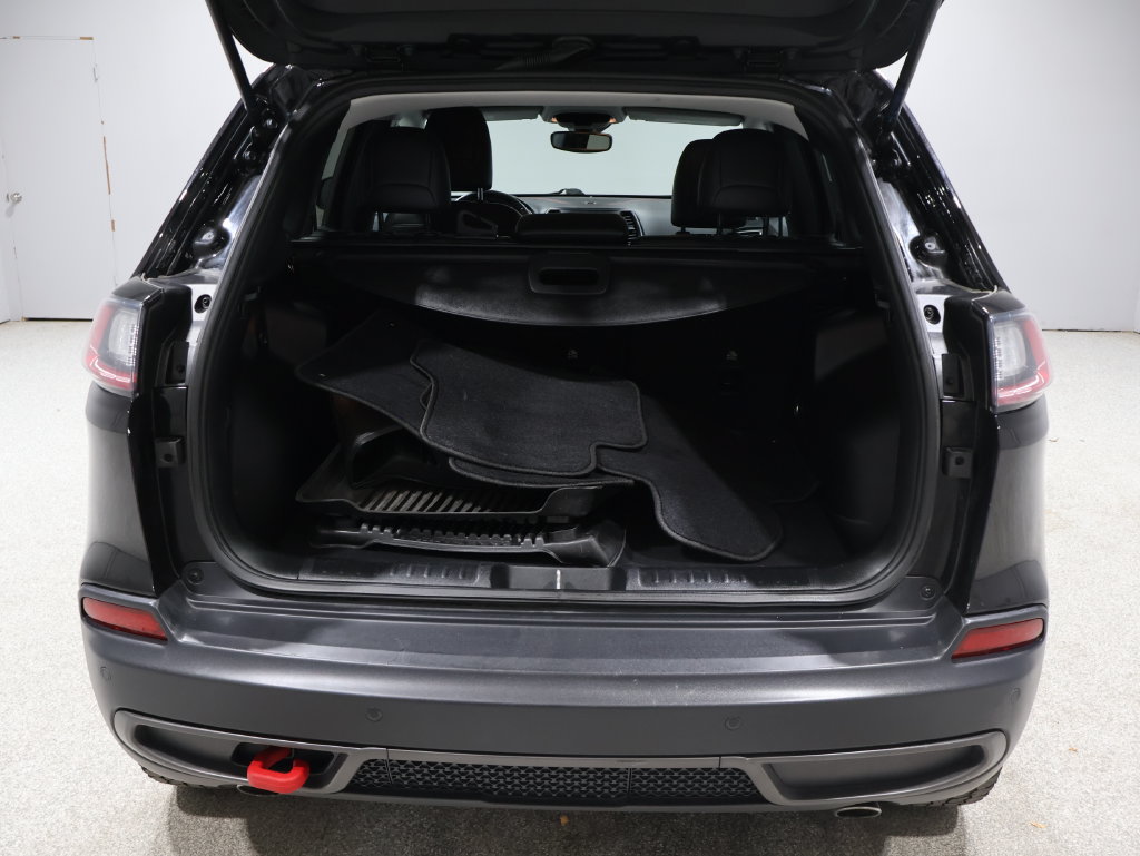 Used 2021 Jeep Cherokee Trailhawk AWD/4WD image 19