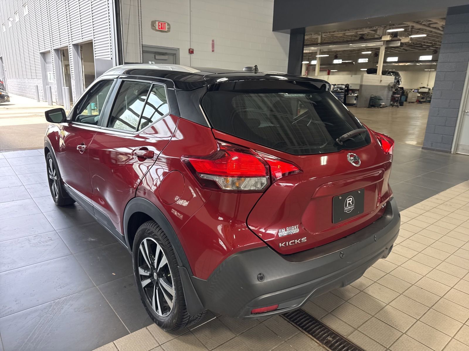 Certified 2020 Nissan Kicks SV FWD image 27