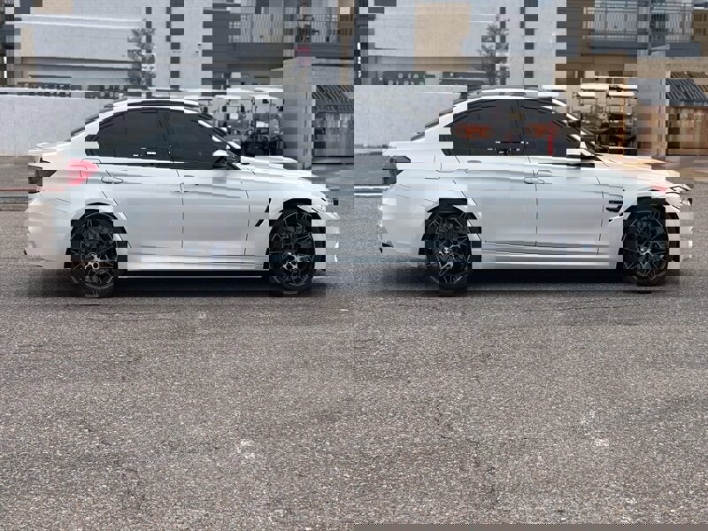 Used 2017 BMW M3 image 4