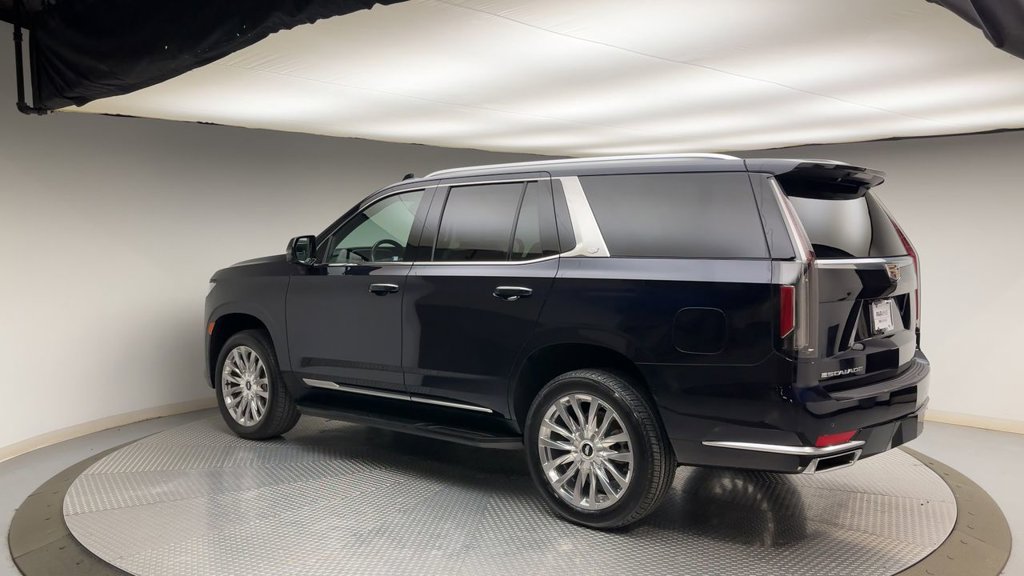 Used 2023 Cadillac Escalade Premium Luxury AWD/4WD image 4
