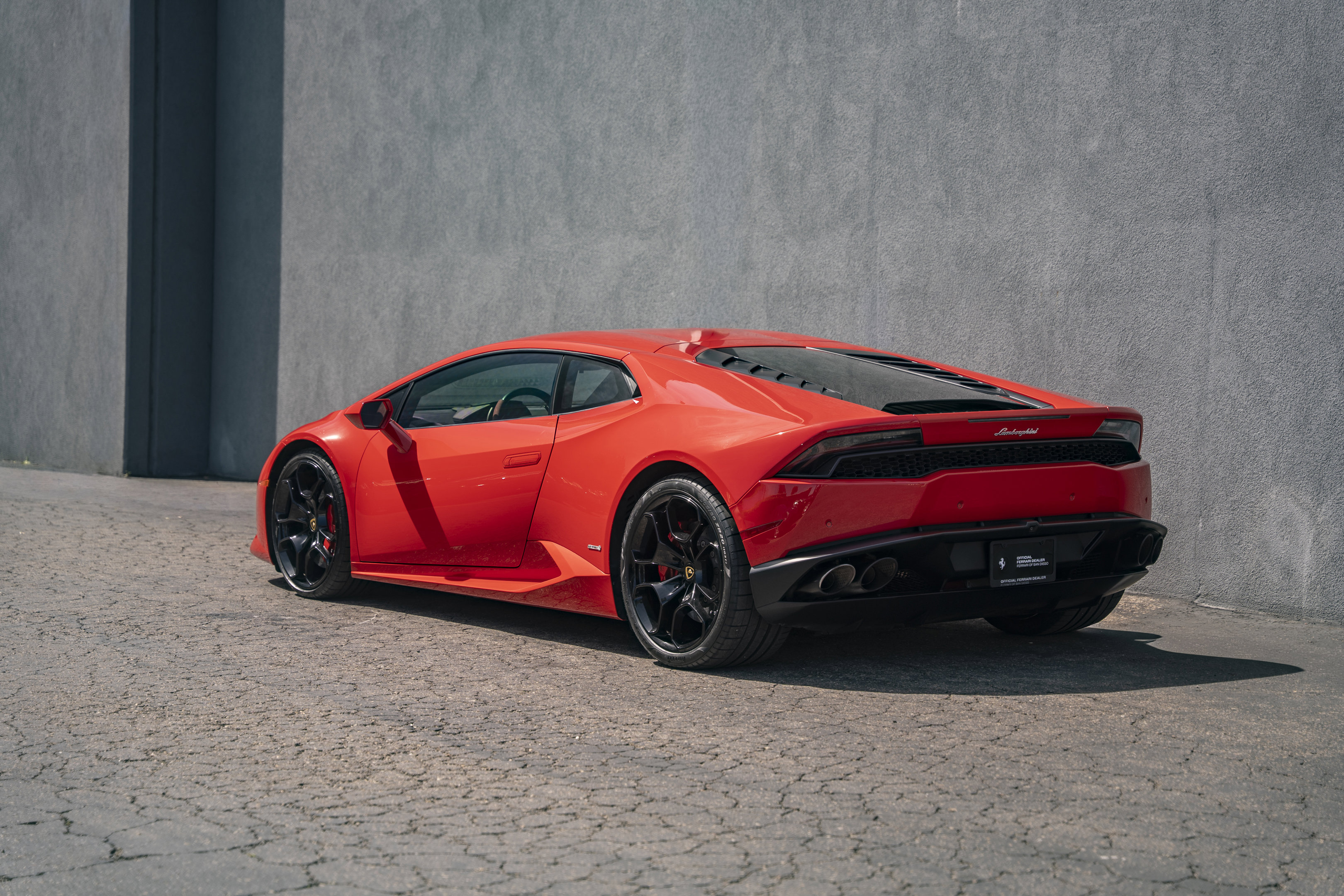 Used 2015 Lamborghini Huracan LP 610-4 image 2