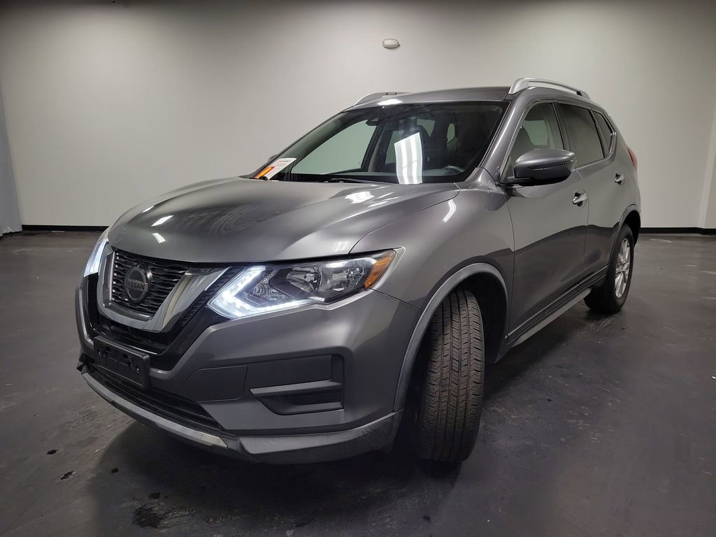 Used 2020 Nissan Rogue SV image 5
