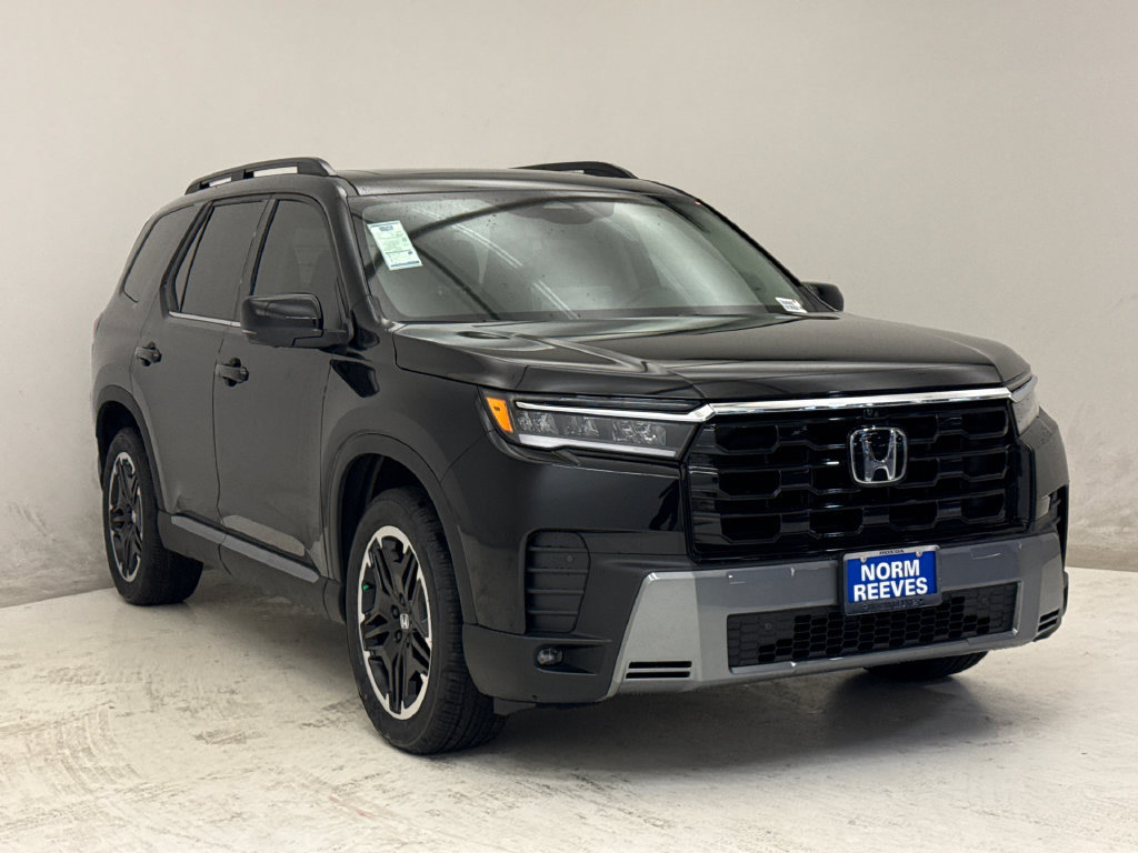 New 2026 Honda Pilot Touring image 4