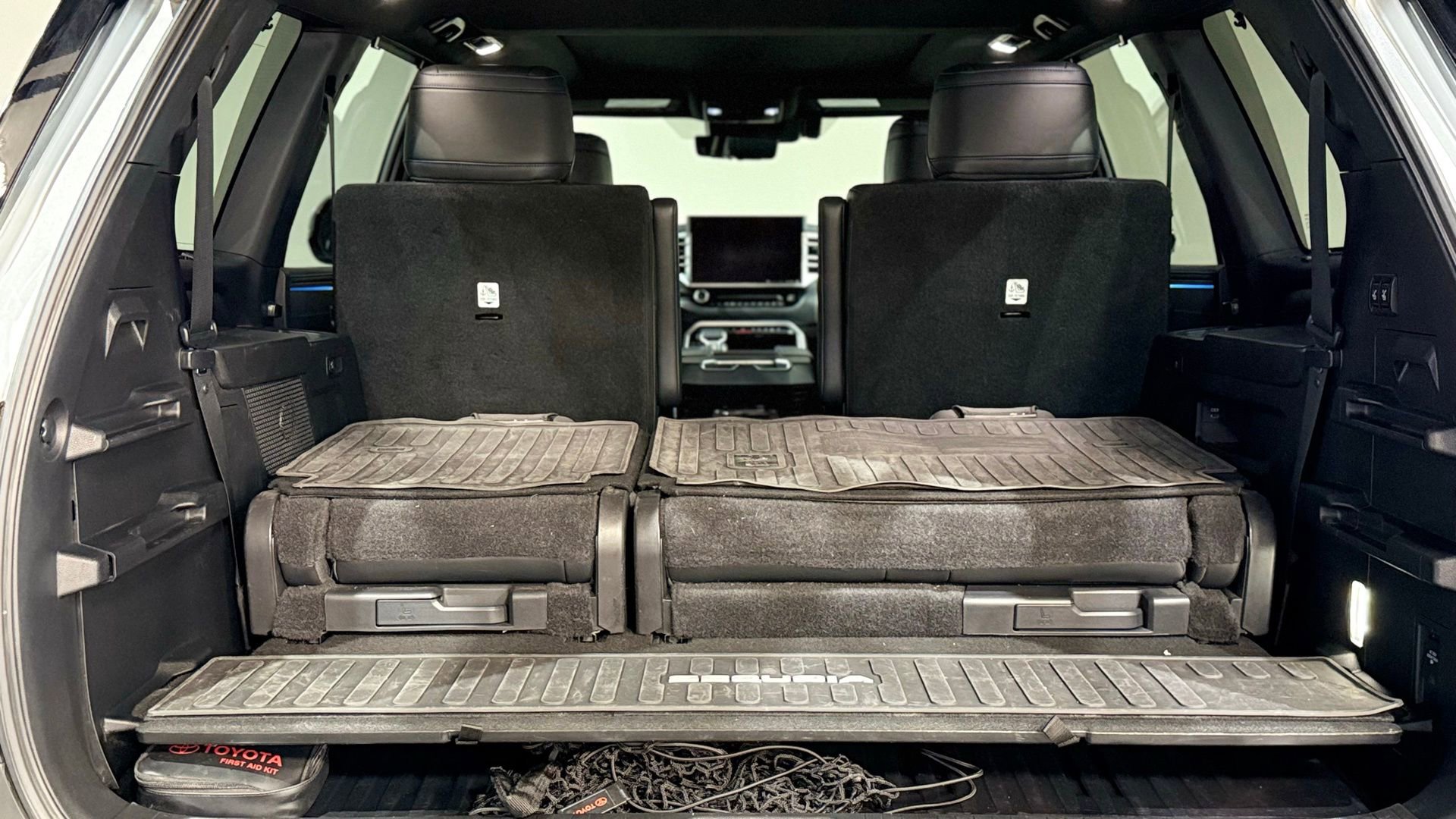 Used 2023 Toyota Sequoia Platinum image 32