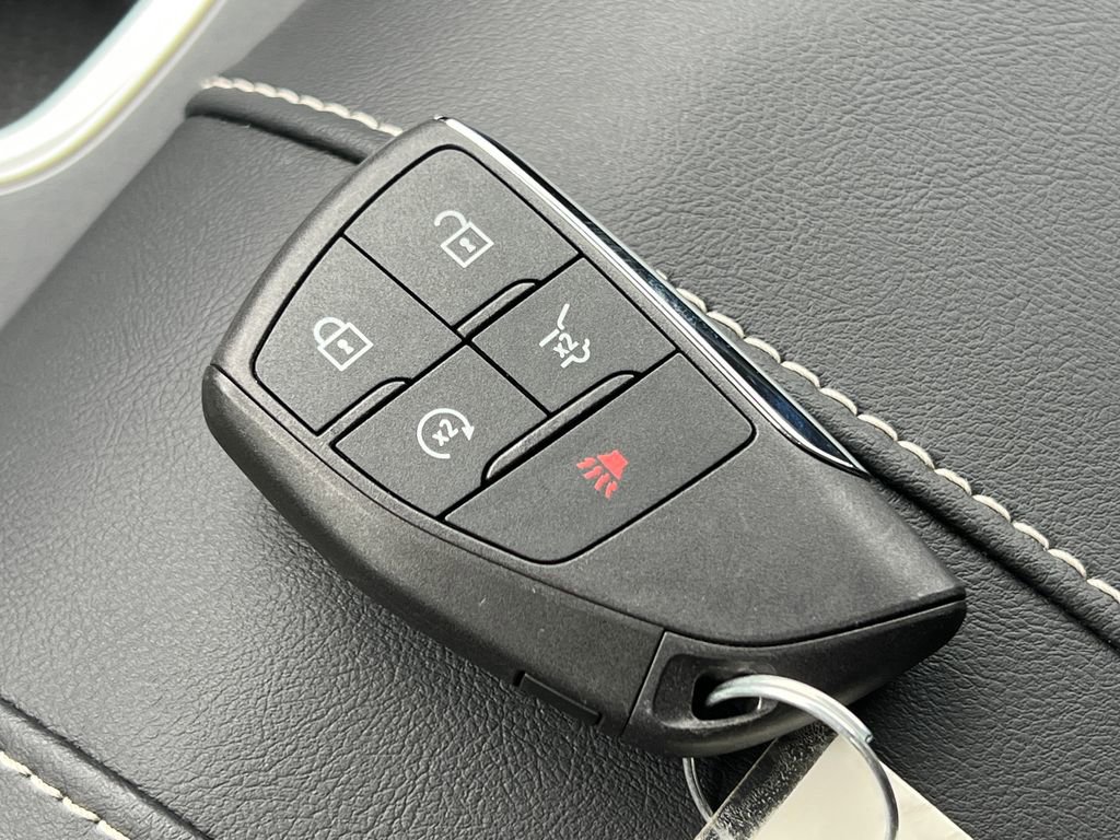 New 2025 GMC Acadia Elevation image 30