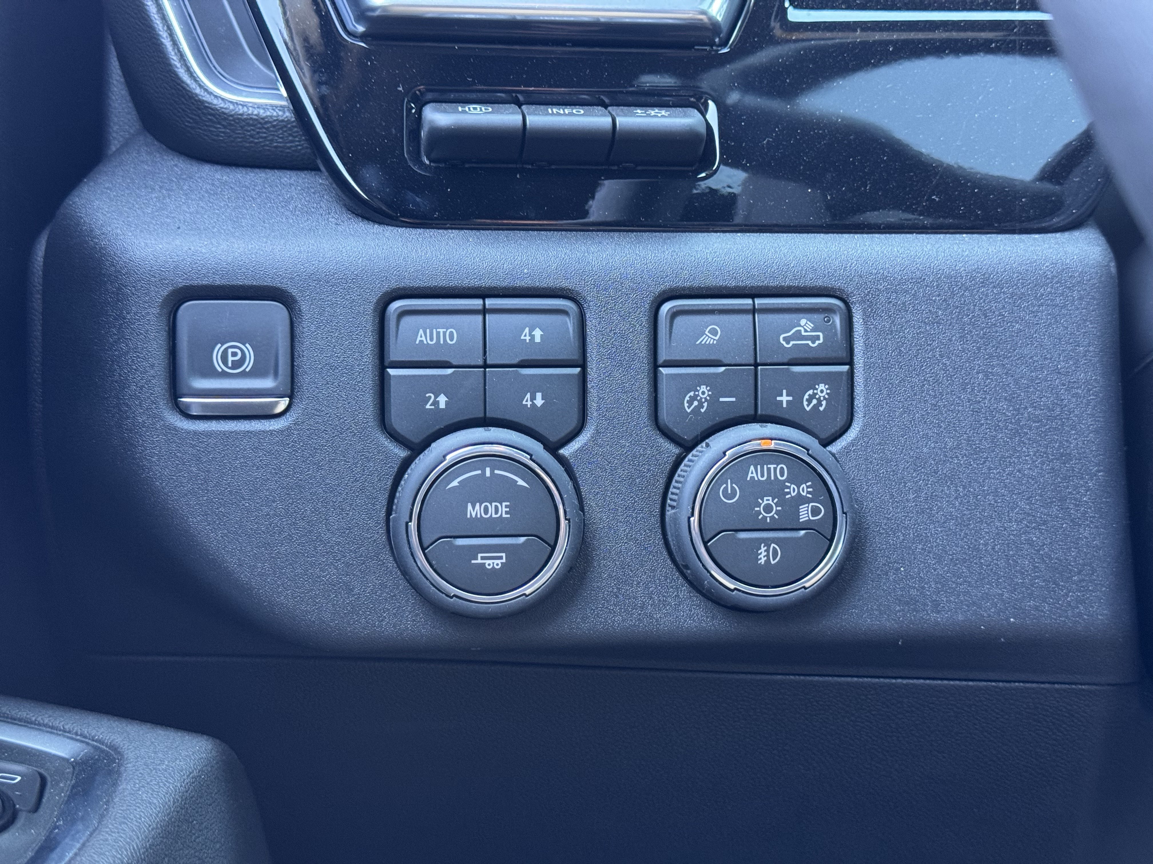 New 2026 Chevrolet Silverado 1500 High Country AWD/4WD image 27
