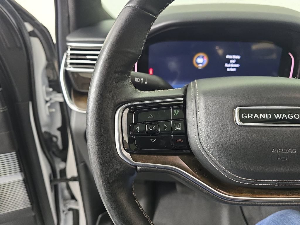 Used 2022 Jeep Grand Wagoneer Series II w/ Premium Group II AWD/4WD image 13