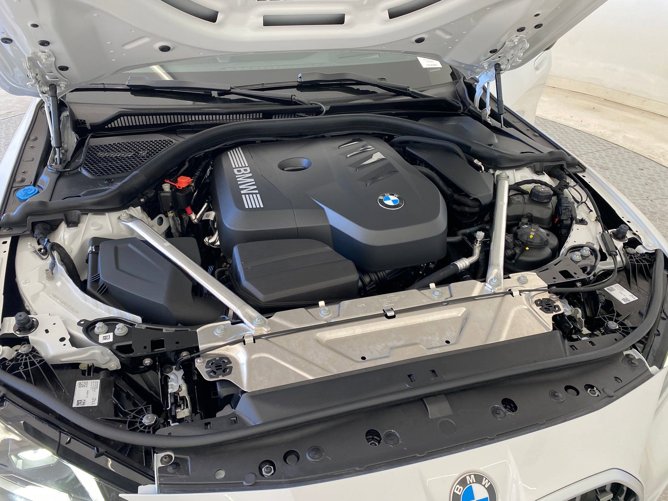 Certified 2025 BMW 430i xDrive w/ M Sport Package image 33