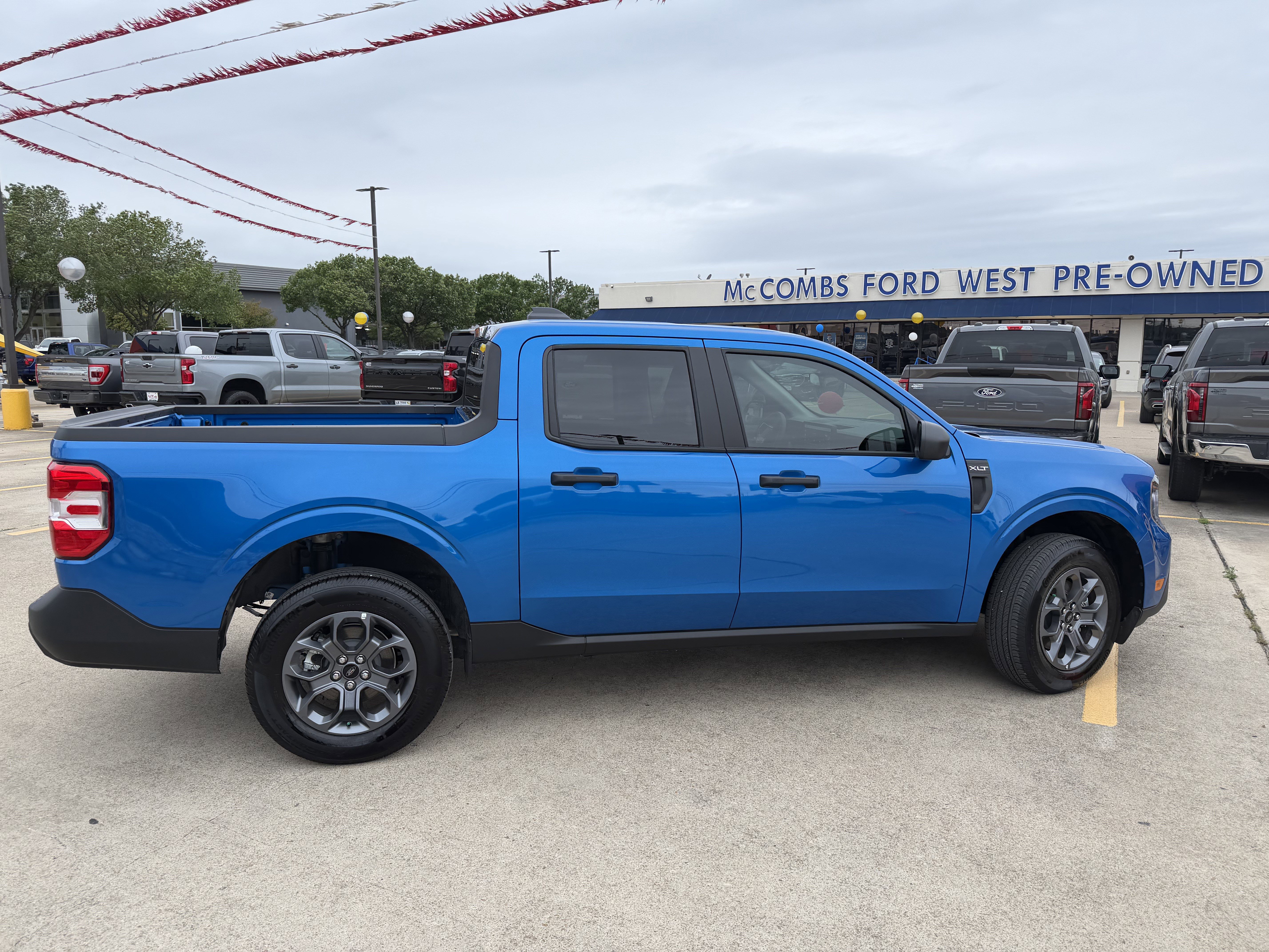 Certified 2025 Ford Maverick XLT w/ Equipment Group 302A image 4