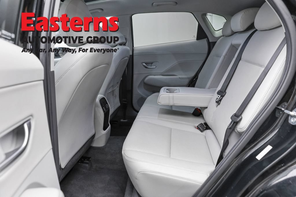 Used 2024 Hyundai Kona Limited FWD image 22