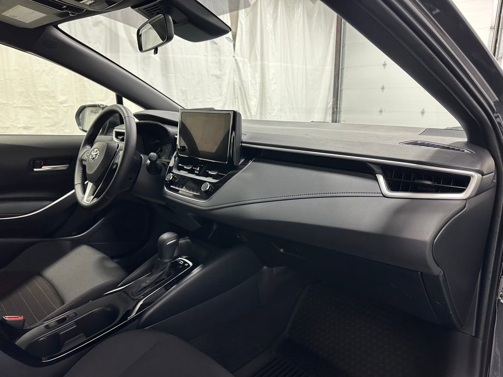 Used 2025 Toyota Corolla SE image 61