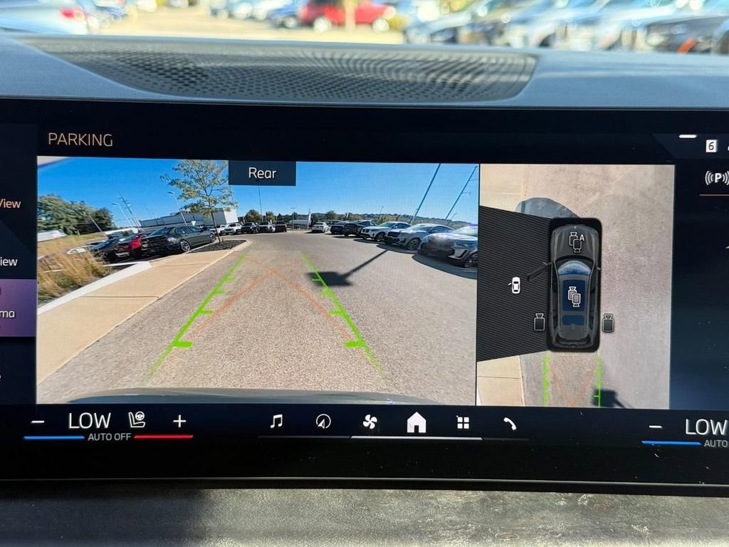 New 2026 BMW X7 xDrive40i w/ Dynamic Handling Package image 14