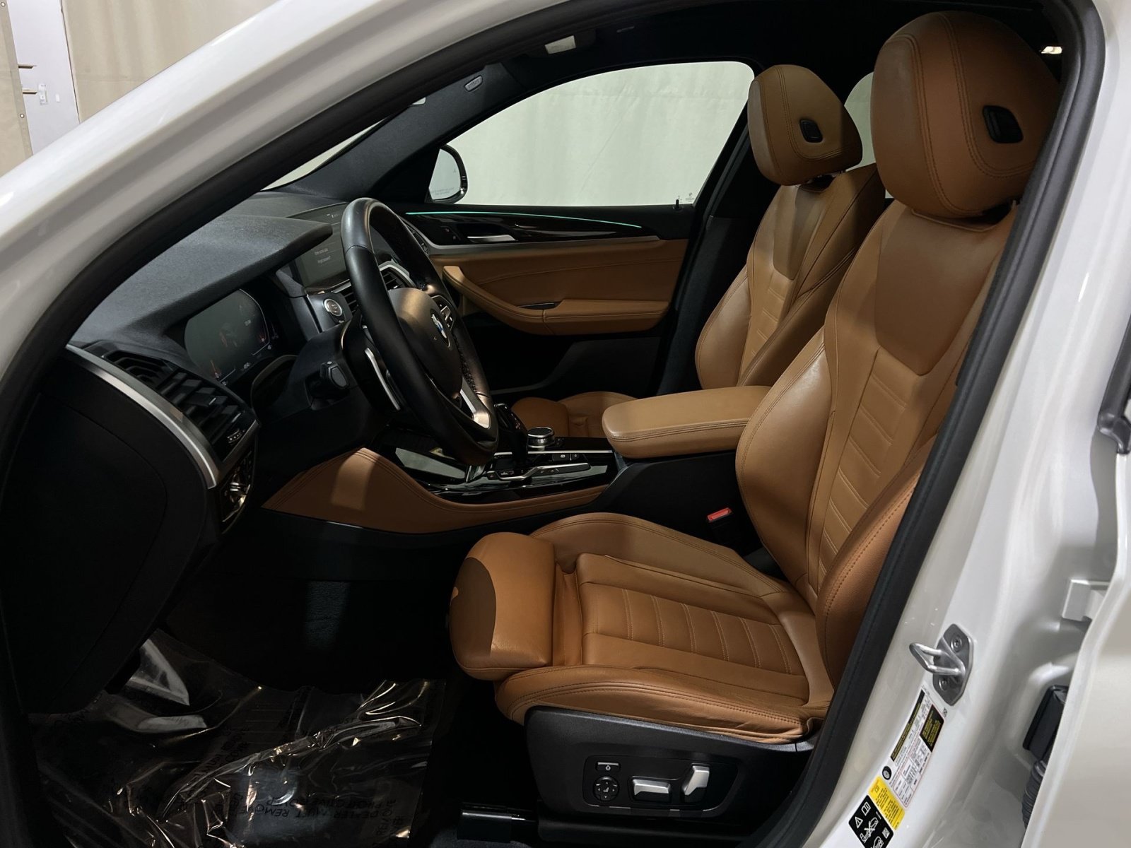 Used 2021 BMW X4 xDrive30i w/ Premium Package AWD/4WD image 18