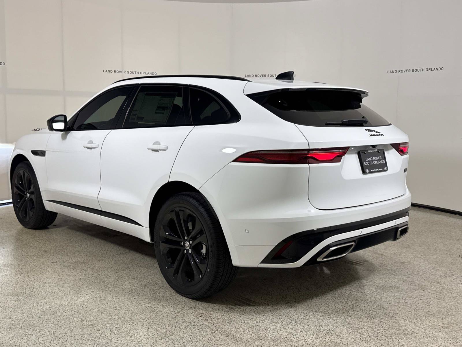New 2026 Jaguar F-PACE R-Dynamic S AWD/4WD image 3