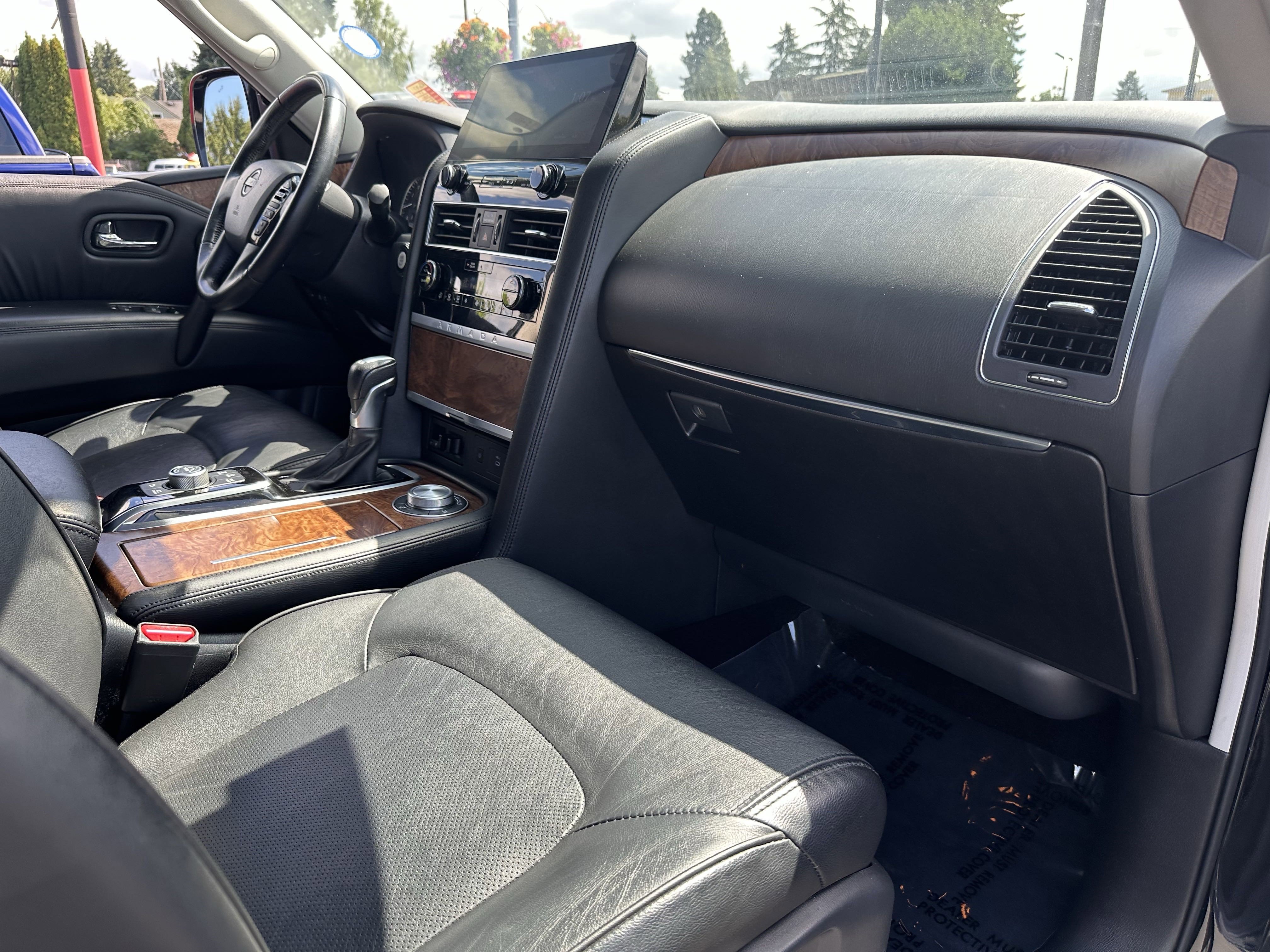 Used 2023 Nissan Armada SL image 10