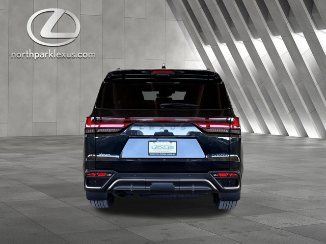 Certified 2025 Lexus LX 700h F Sport image 8
