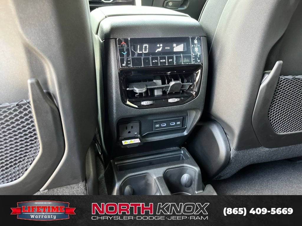 New 2026 Jeep Grand Cherokee L Limited AWD/4WD image 17