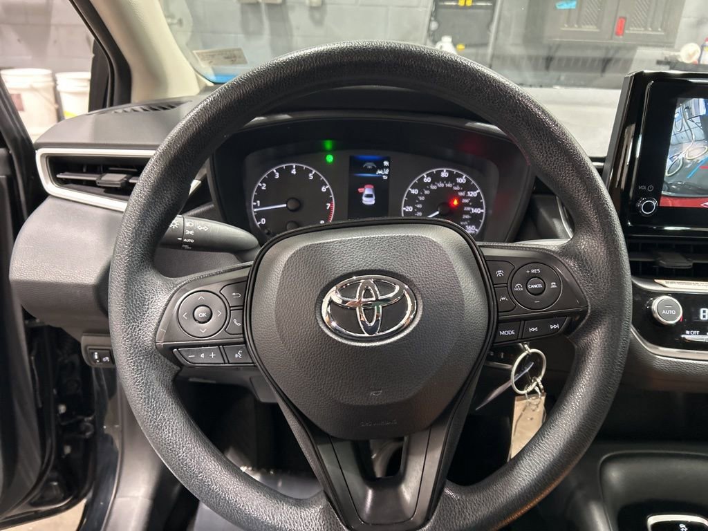 Used 2024 Toyota Corolla LE image 8