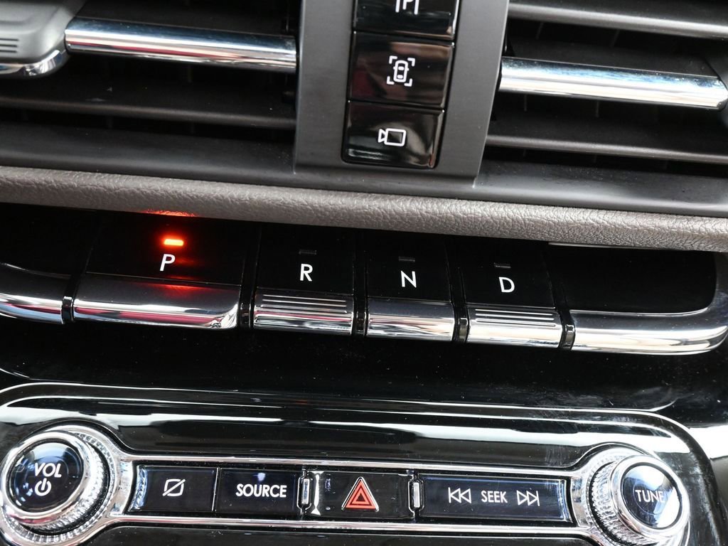 Used 2022 Lincoln Corsair Reserve image 31