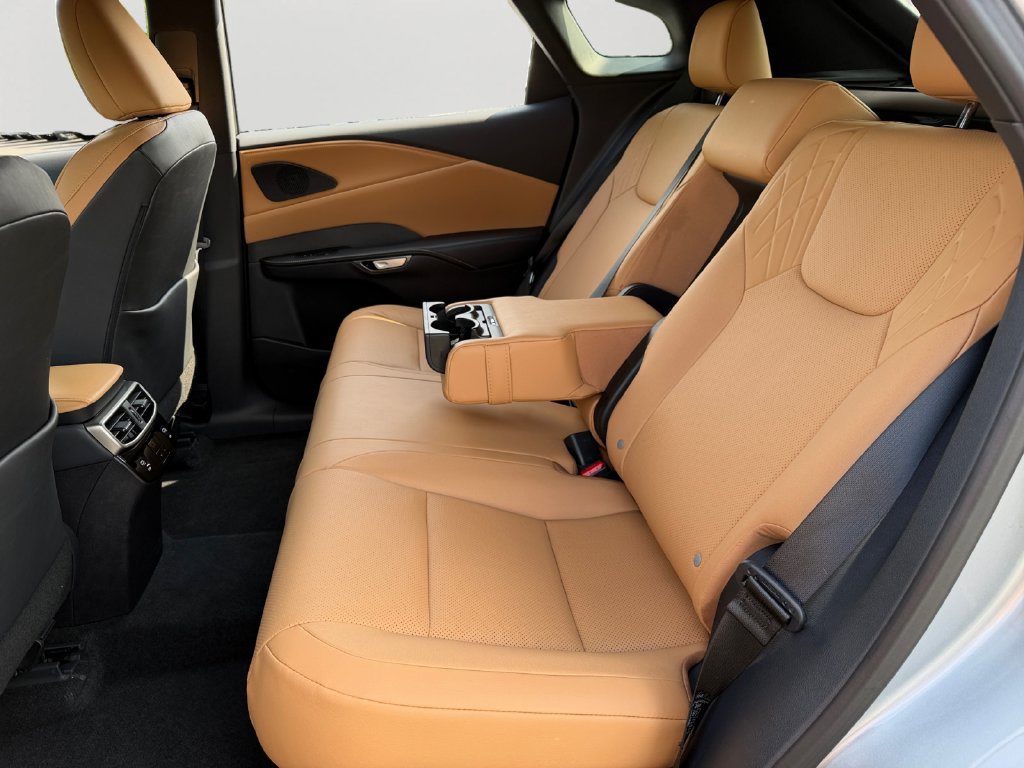 Certified 2025 Lexus RX 350h AWD/4WD image 12