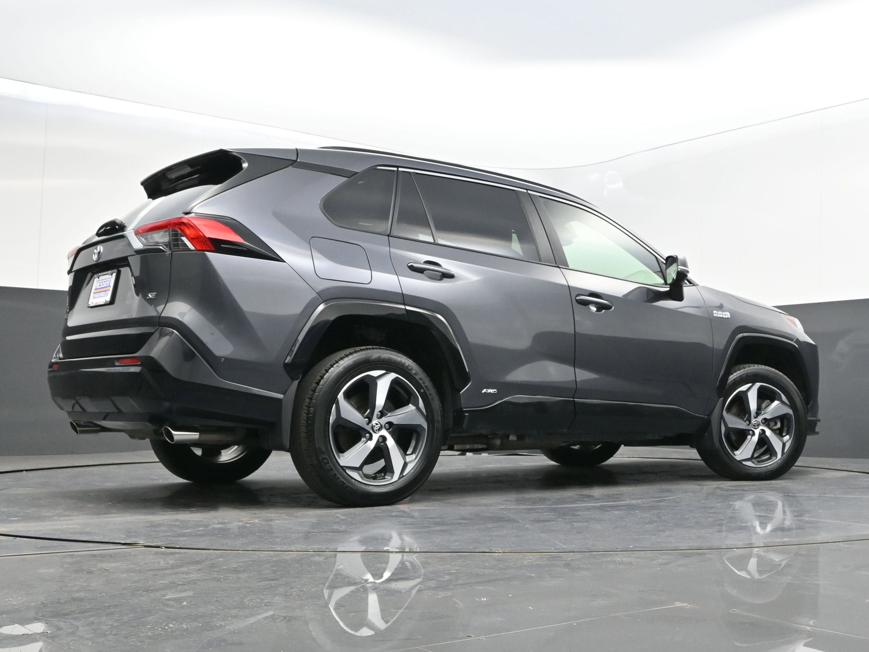Used 2023 Toyota RAV4 SE w/ Weather & Moonroof Package AWD/4WD image 47