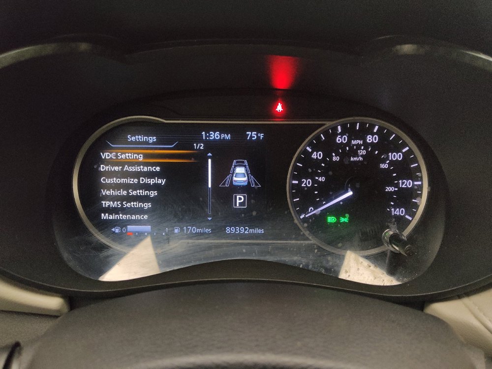 Used 2021 Nissan Versa SV FWD image 23