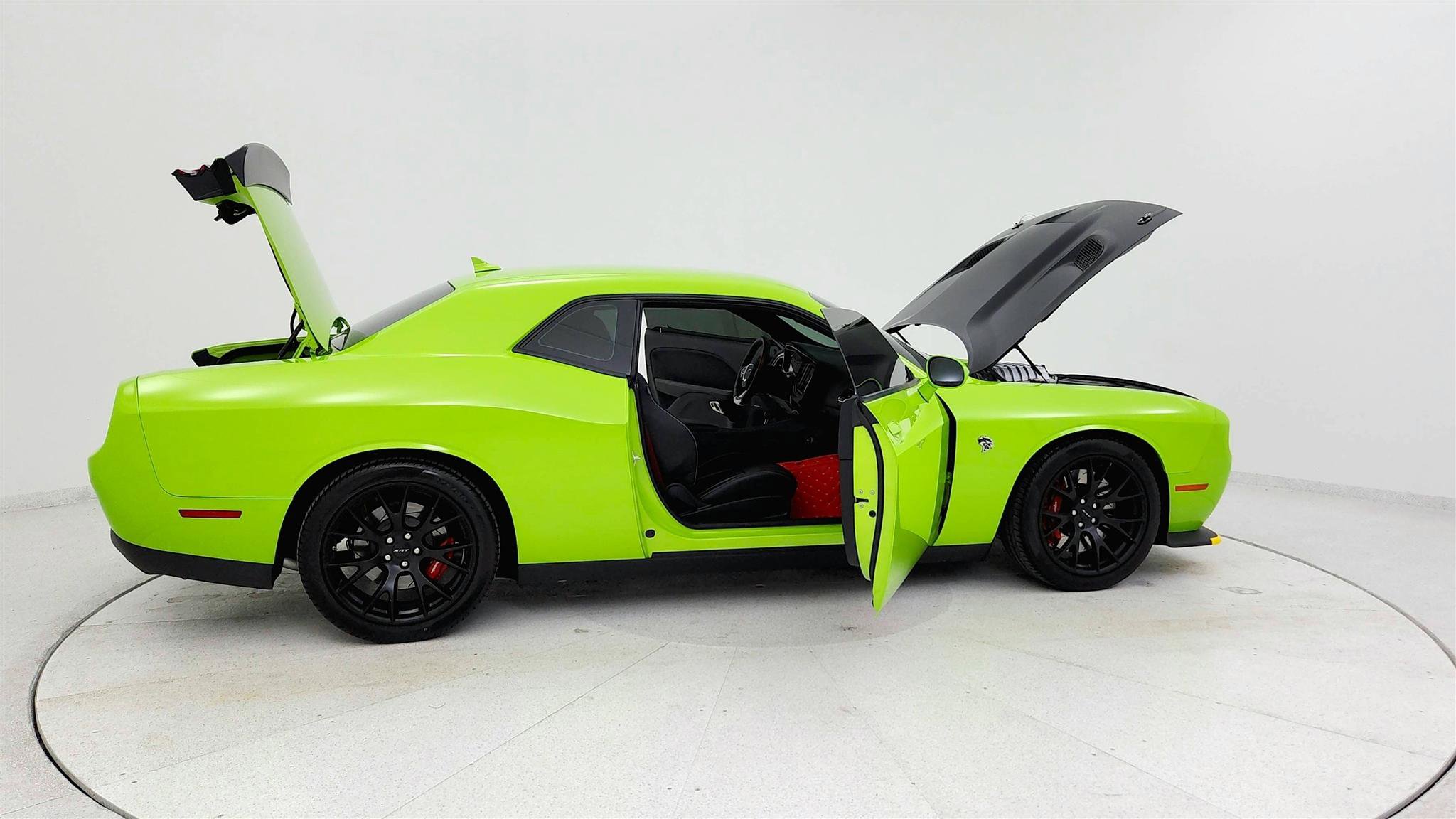 Used 2015 Dodge Challenger SRT Hellcat image 25
