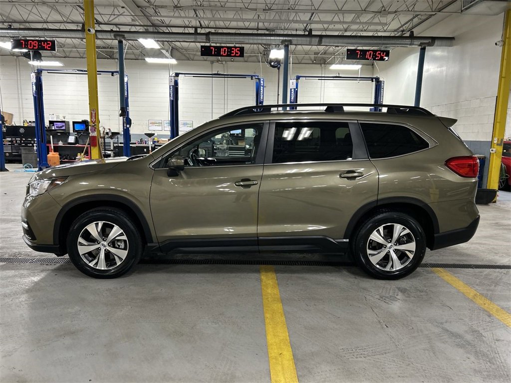 Certified 2022 Subaru Ascent Premium w/ Convenience Package image 5