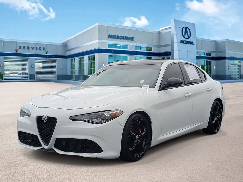 Used 2021 Alfa Romeo Giulia Ti Sport RWD image 3