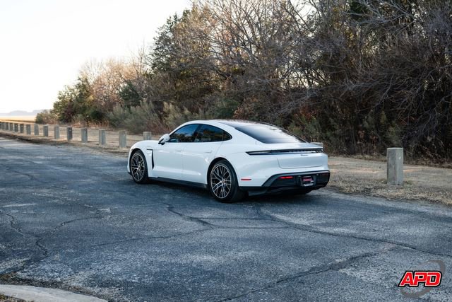 Used 2022 Porsche Taycan image 38
