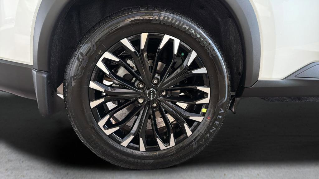 New 2026 Nissan Rogue SV image 13