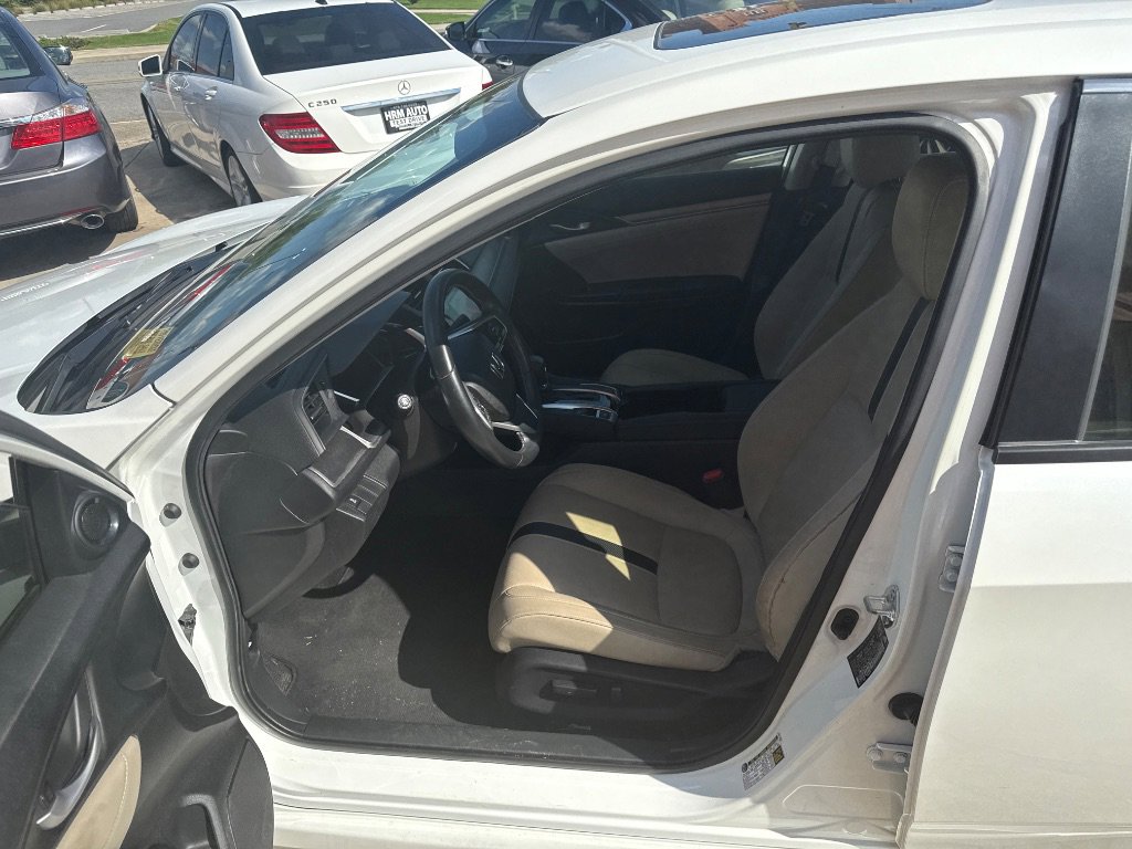 Used 2018 Honda Civic EX-L image 9